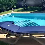 Charming In With Private Pool *