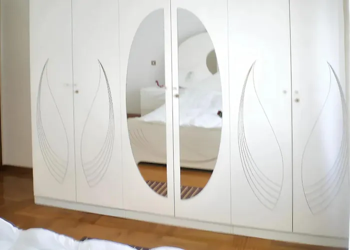 Charming In With Private Pool Villa Umag