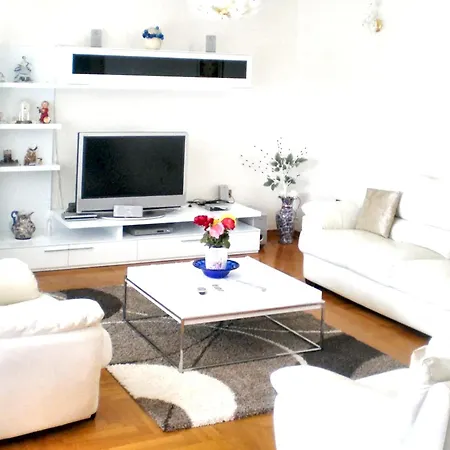Villa Charming In With Private Pool *