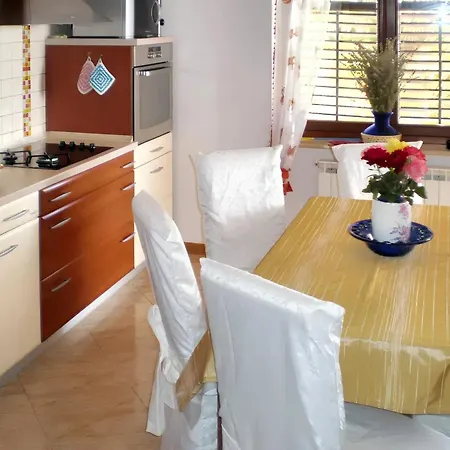 Charming In With Private Pool Villa Umag