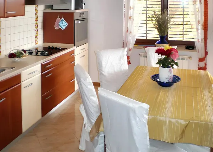 Charming In With Private Pool Vila Umag