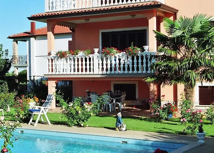 Vila Charming In With Private Pool Umag